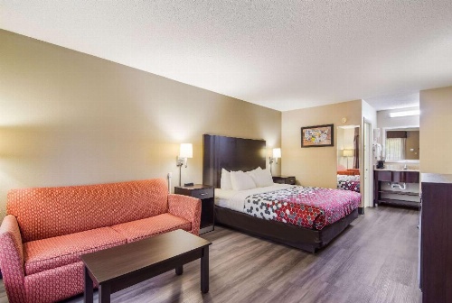 Econo Lodge South Garner image 16
