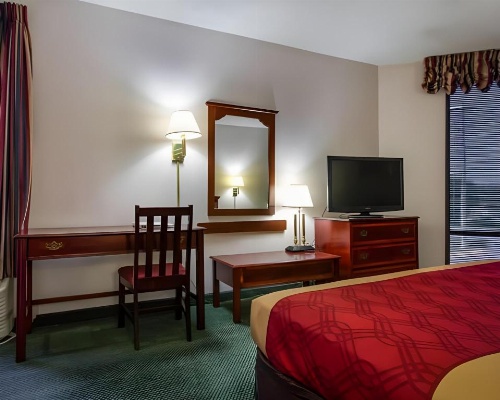 Econo Lodge South Garner image 24
