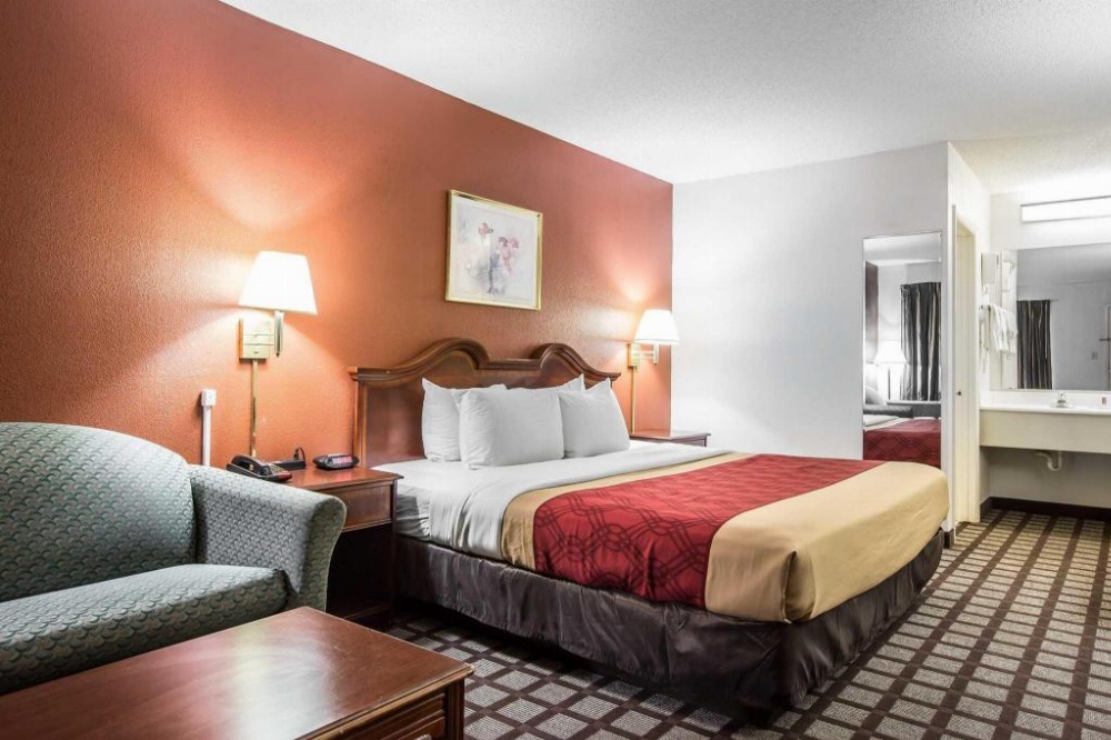 Econo Lodge South Garner Main image